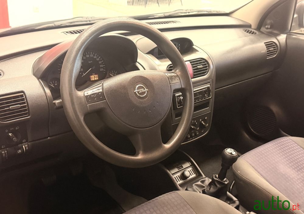 2002' Opel Corsa 1.2 16V Confort photo #5