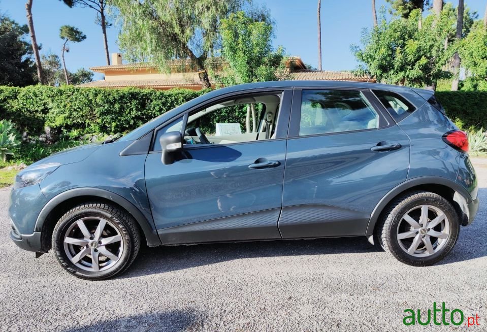 2014' Renault Captur photo #3