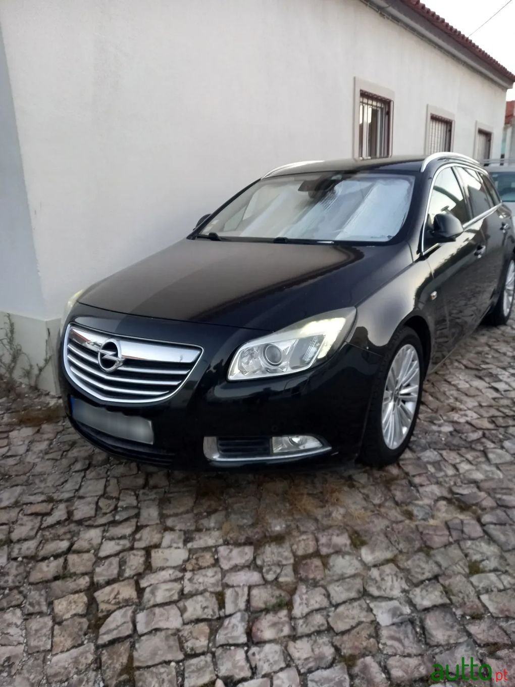 2012' Opel Insignia Sports Tourer photo #1