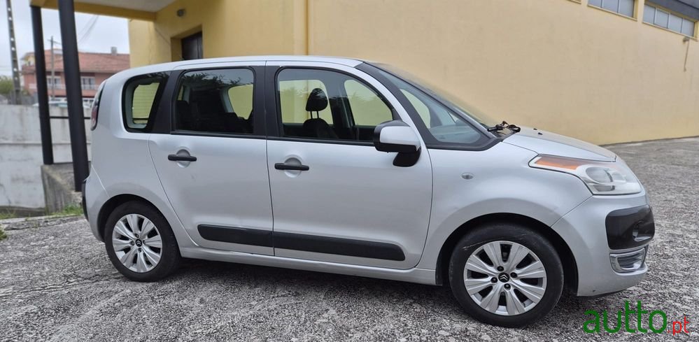2009' Citroen C3 Picasso 1.4 Vti photo #3