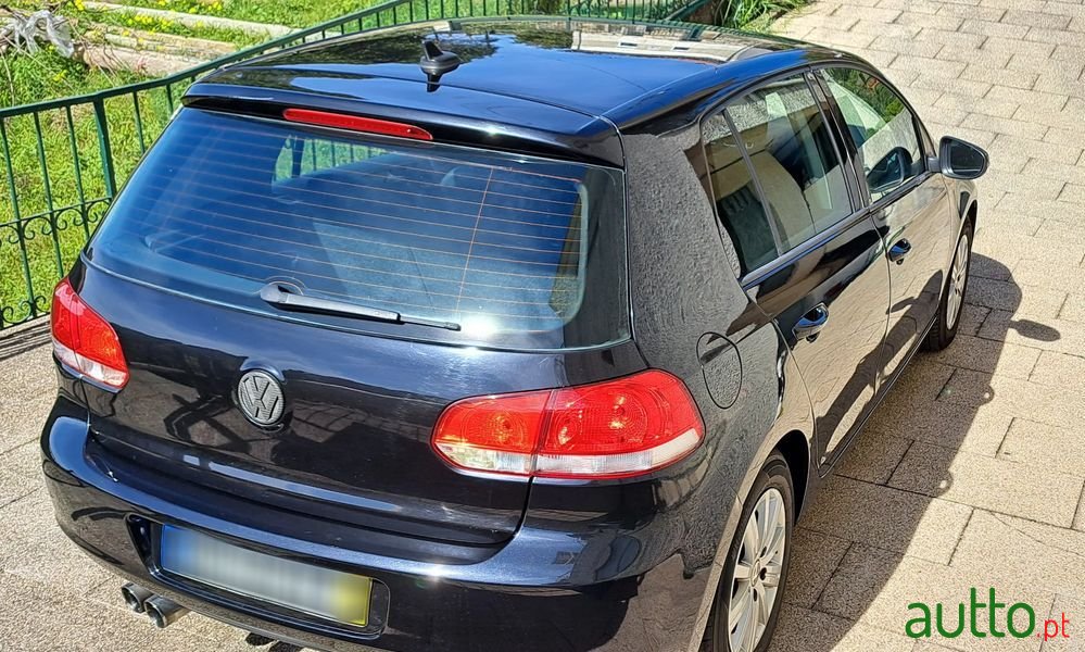 2012' Volkswagen Golf photo #4