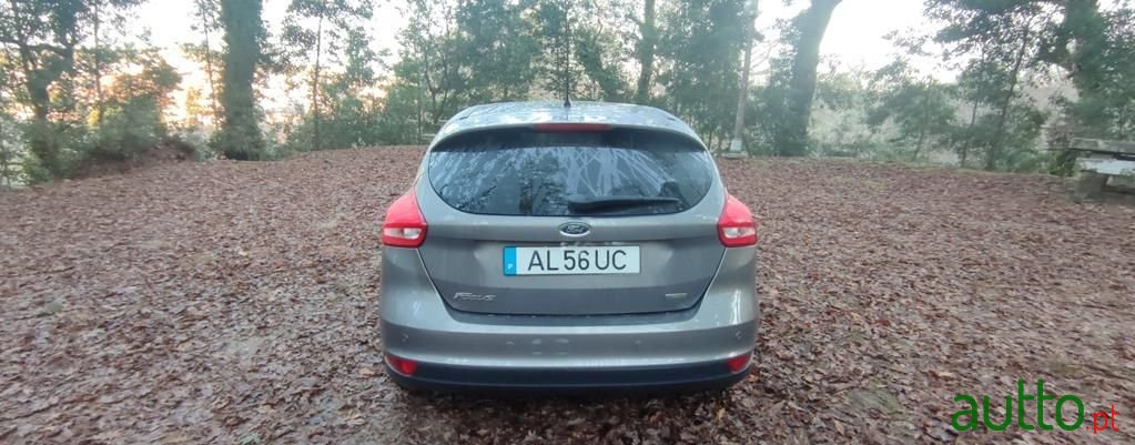 2015' Ford Focus photo #6