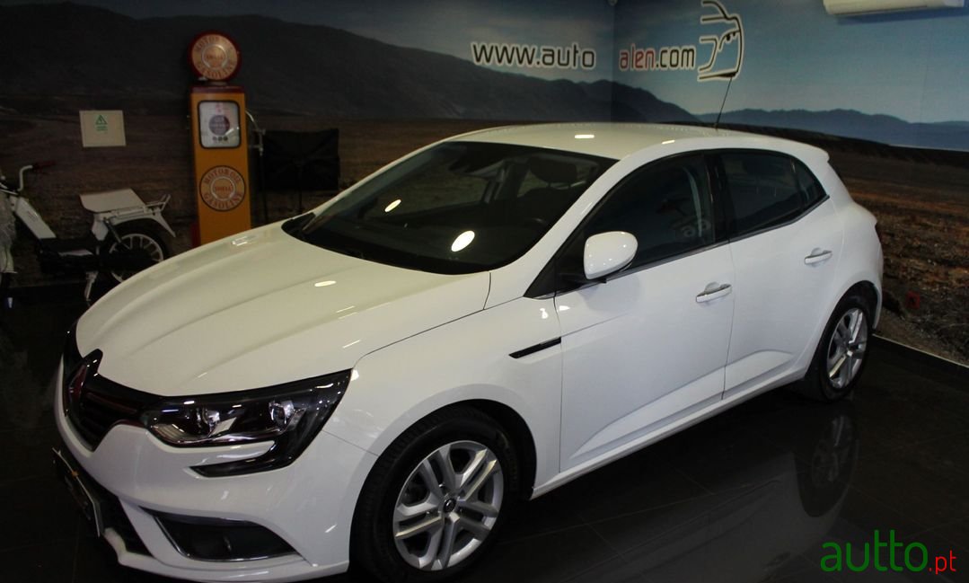 2018' Renault Megane photo #1
