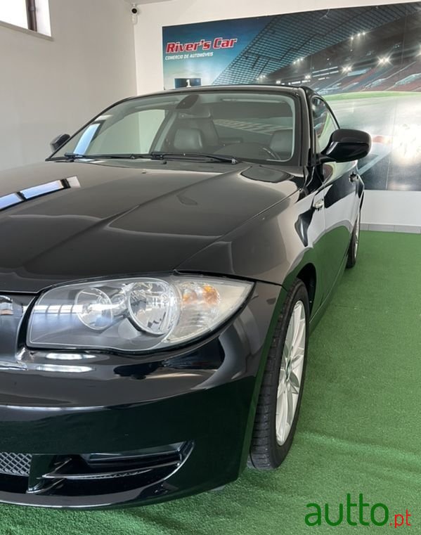 2009' BMW 118 photo #6