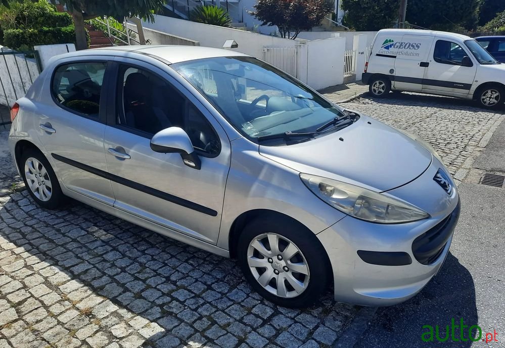 2007' Peugeot 207 photo #6