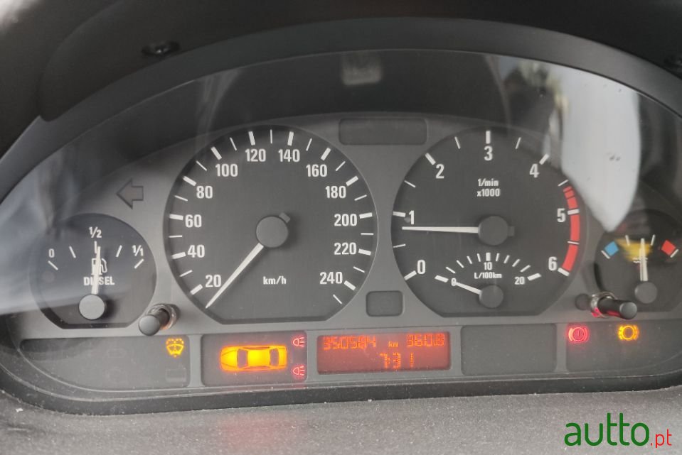 1999' BMW 320 photo #3