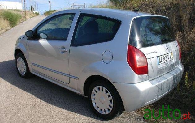 2003' Citroen C2 1.1 Sx Pack photo #2