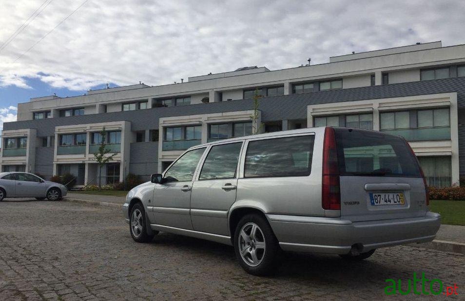 1998' Volvo V70 2.5 Tdi photo #2