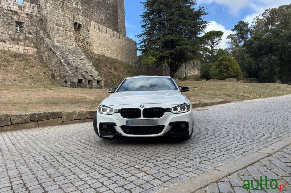 2013' BMW Série 3 photo #3