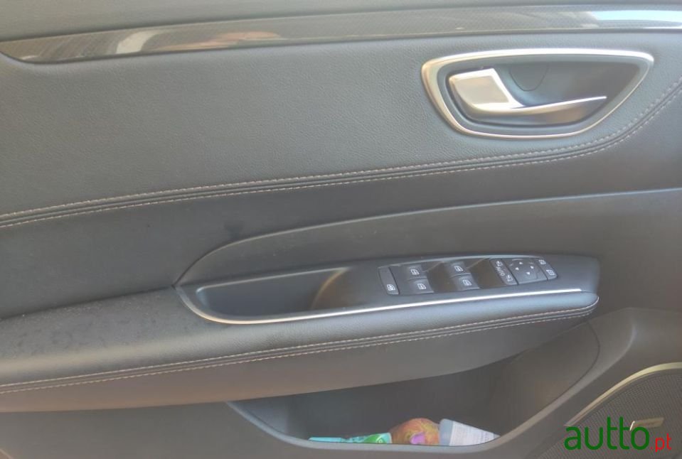 2017' Renault Talisman Sport Tourer photo #6