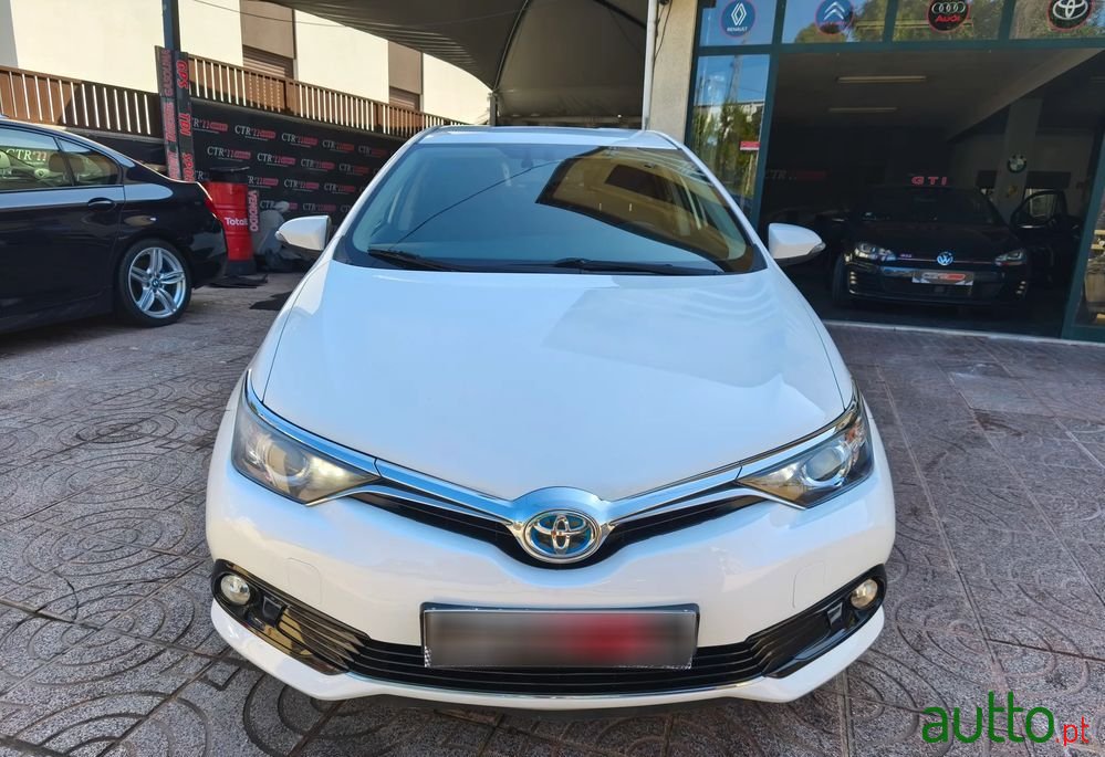2016' Toyota Auris photo #4