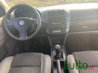 2008' Volkswagen Polo Sportline photo #3