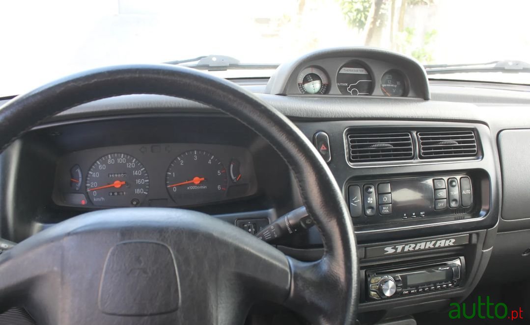 2001' Mitsubishi L200 photo #5