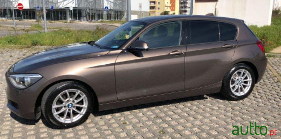 2013' BMW 116 D Efficientdynamics photo #2