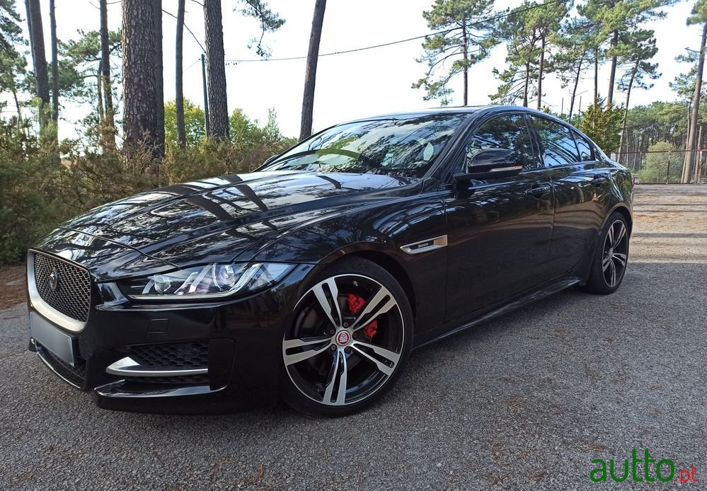 2018' Jaguar XE photo #1