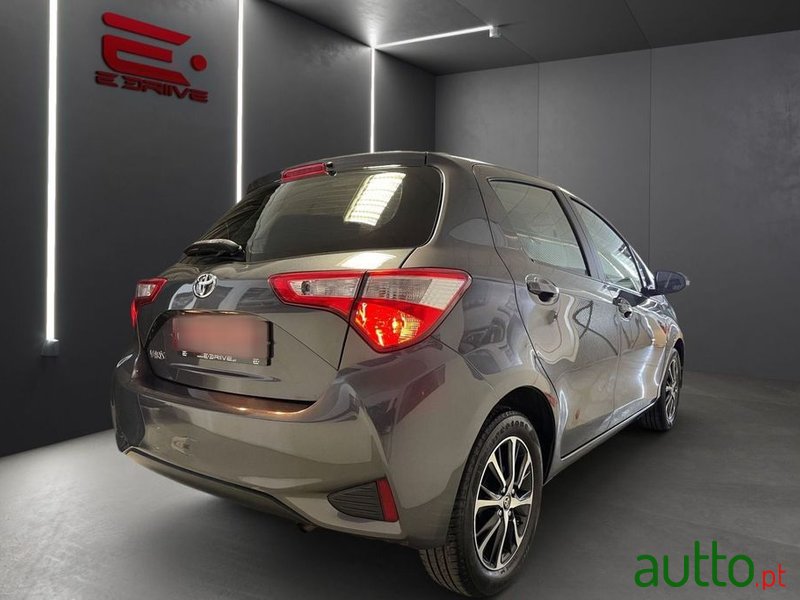 2019' Toyota Yaris photo #3