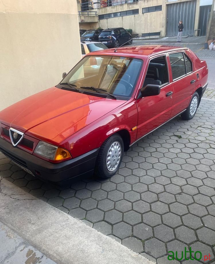 1992' Alfa Romeo 33 photo #1