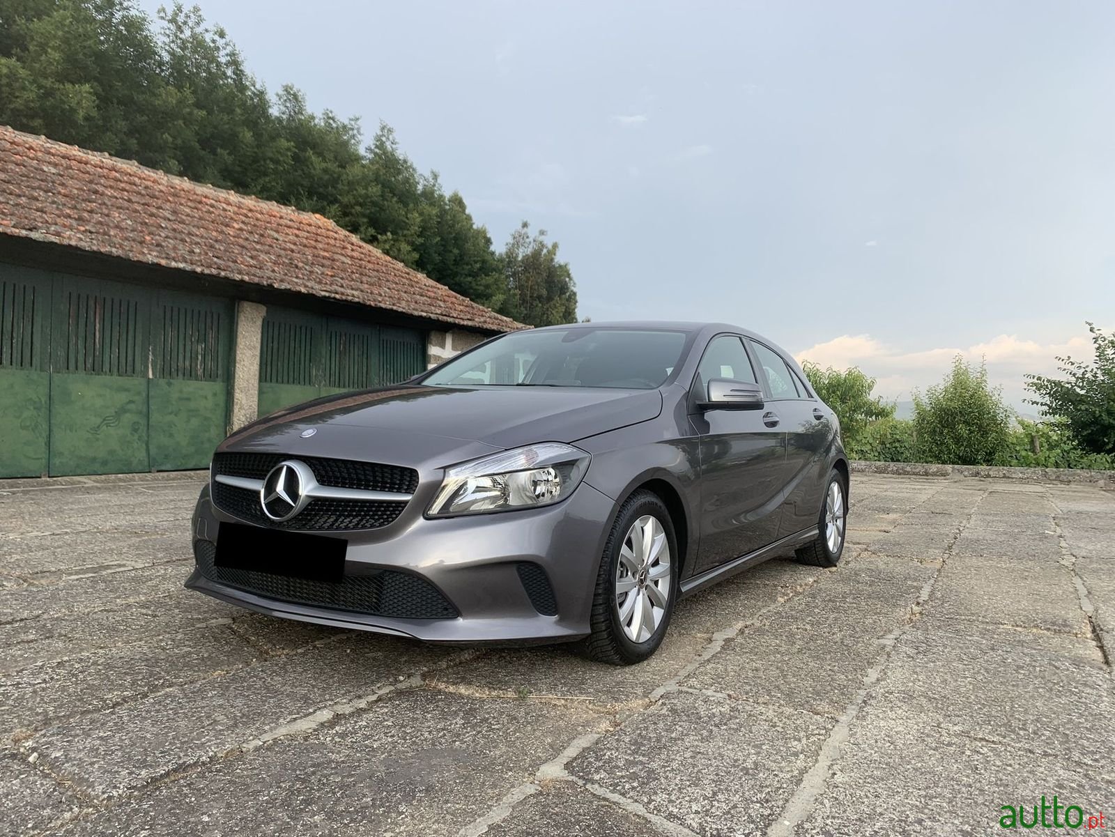 2016' Mercedes-Benz A-180 photo #2