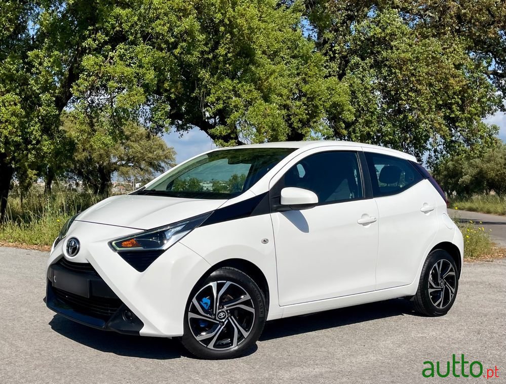2020' Toyota Aygo photo #1