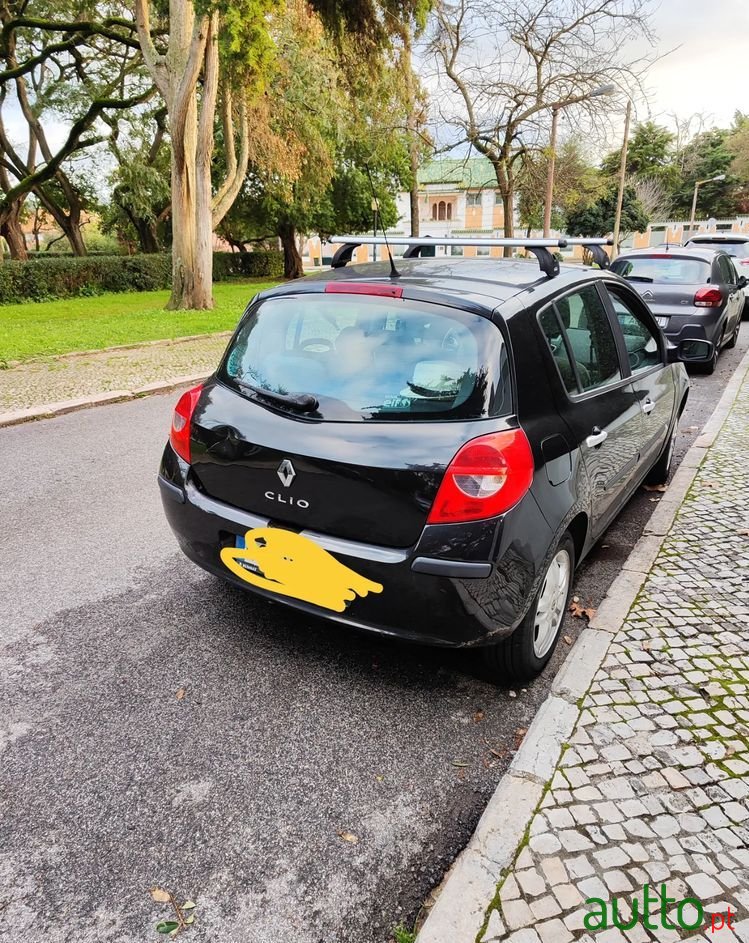 2007' Renault Clio photo #1