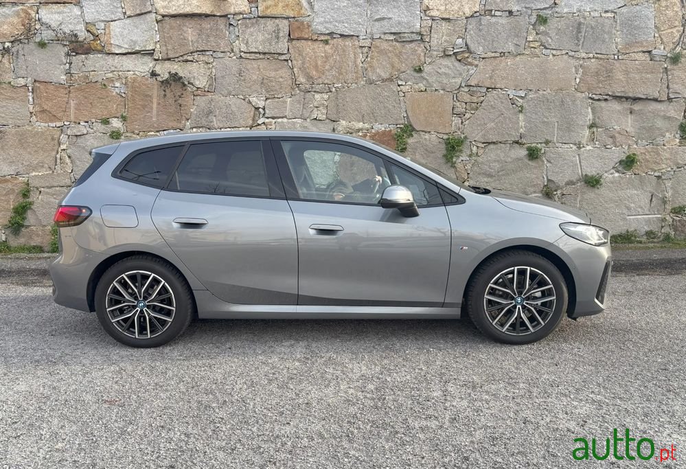 2024' BMW Série 2 photo #3