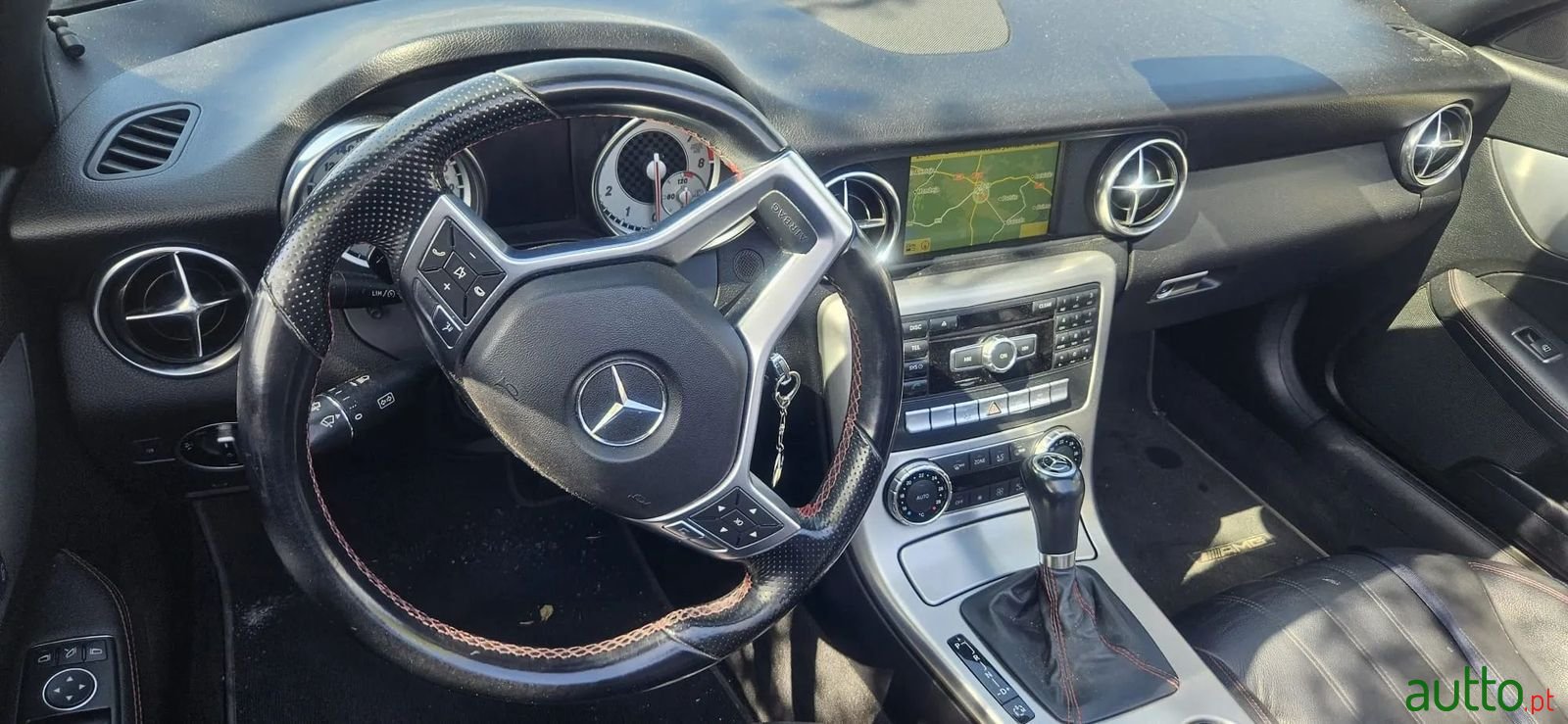 2012' Mercedes-Benz Slk-200 photo #5