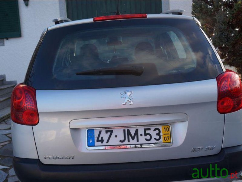 2010' Peugeot 207-Sw 1.6 Hdi Premium photo #1