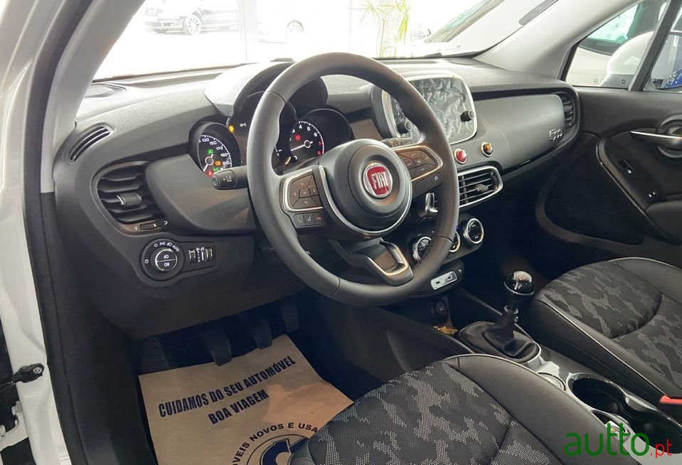 2021' Fiat 500X photo #3