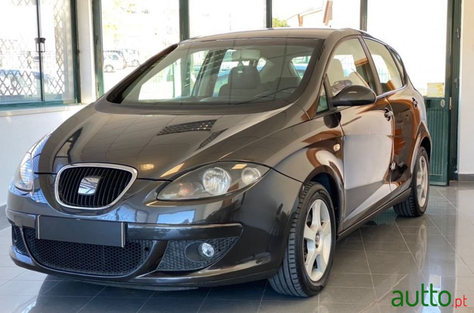 2004' SEAT Altea Sport photo #5