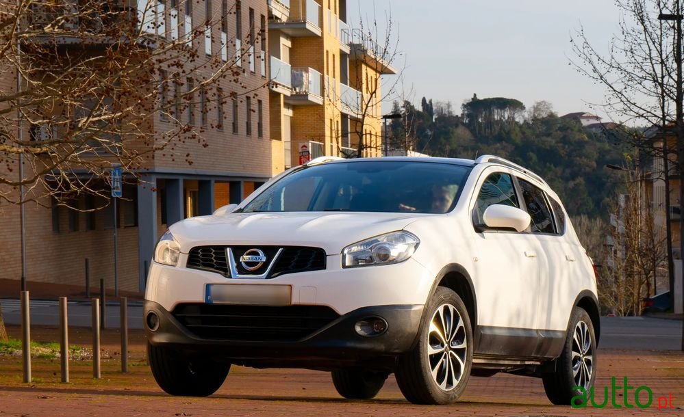 2011' Nissan Qashqai photo #1