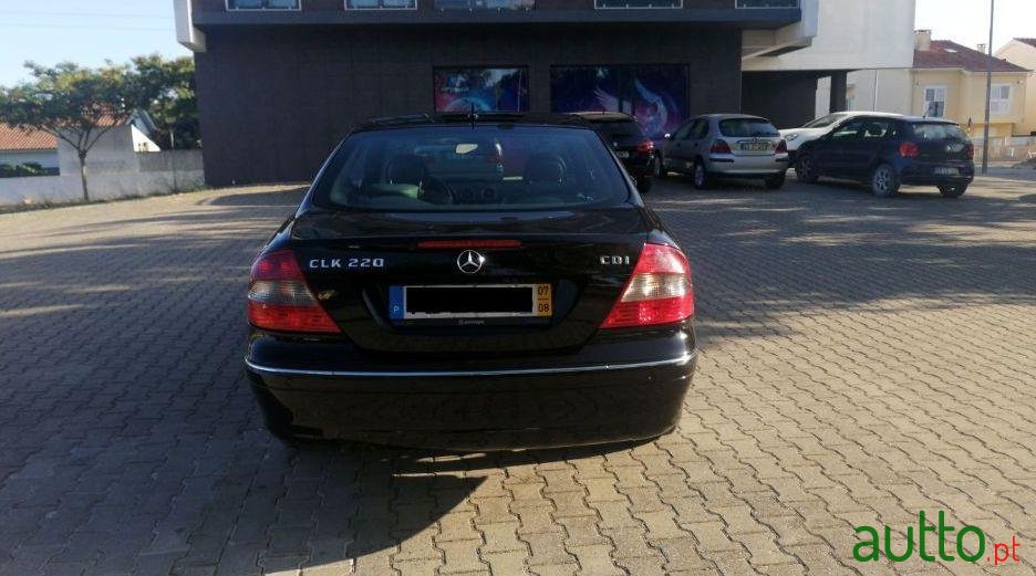 2007' Mercedes-Benz Clk-220 photo #3