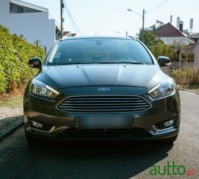 2018' Ford Focus photo #2