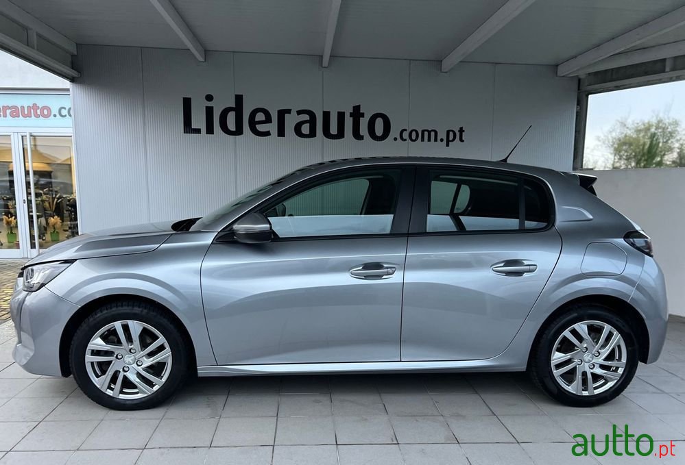 2020' Peugeot 208 photo #5