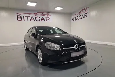 2018' Mercedes-Benz Classe A D Urban