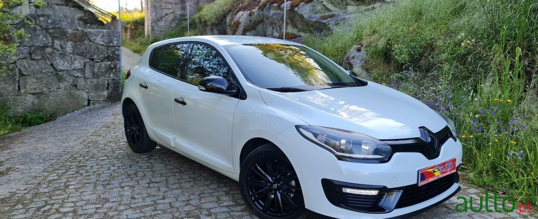 2015' Renault Megane photo #3