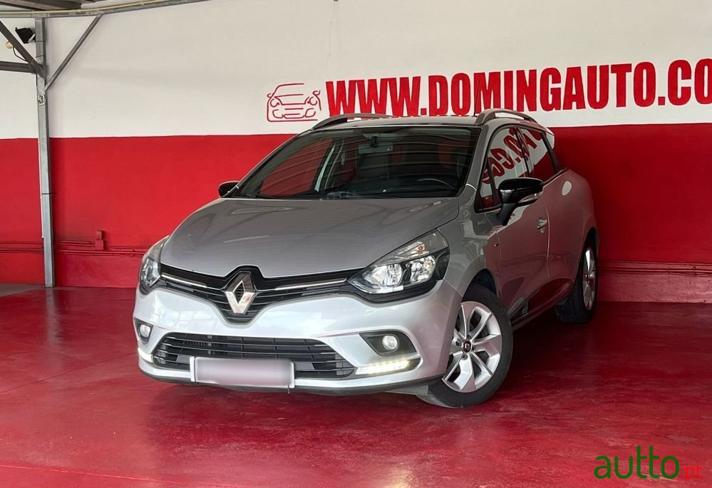 2017' Renault Clio Sport Tourer photo #3