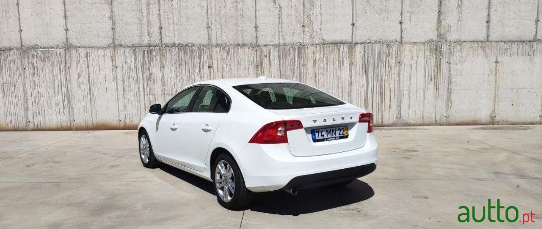 2011' Volvo S60 photo #3