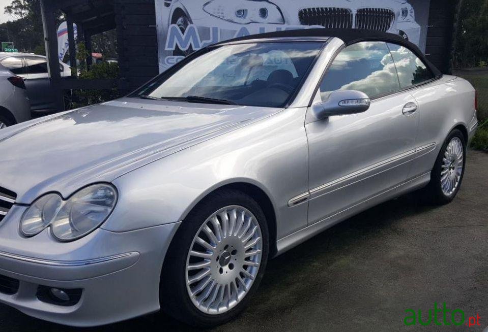 2005' Mercedes-Benz Clk-200 photo #1