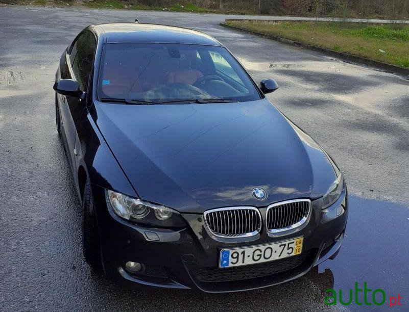 2008' BMW 320 Coupe E92 photo #1