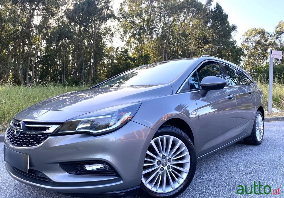 2017' Opel Astra Sports Tourer photo #1