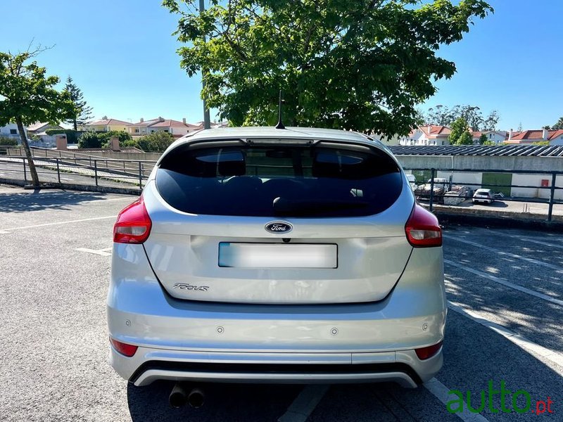 2018' Ford Focus photo #5
