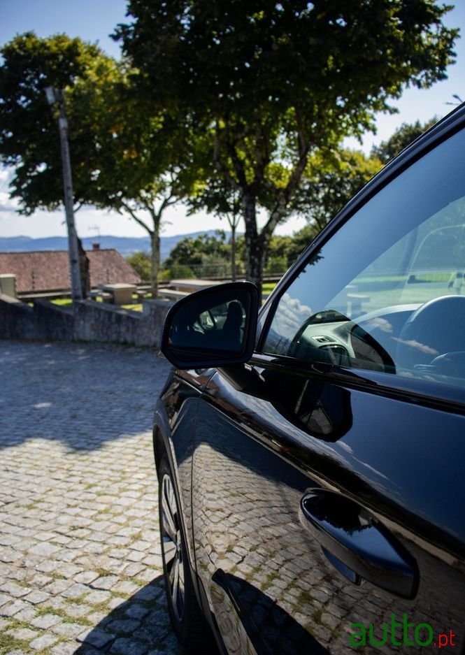 2022' Volvo C40 photo #6