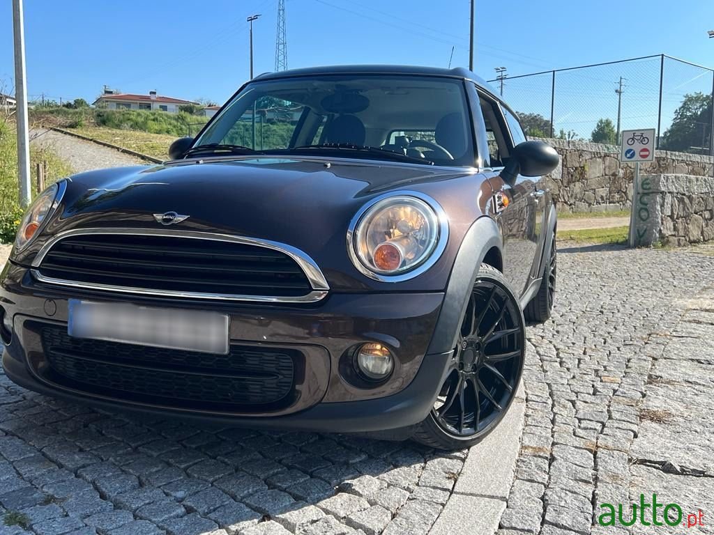 2011' MINI Clubman photo #6