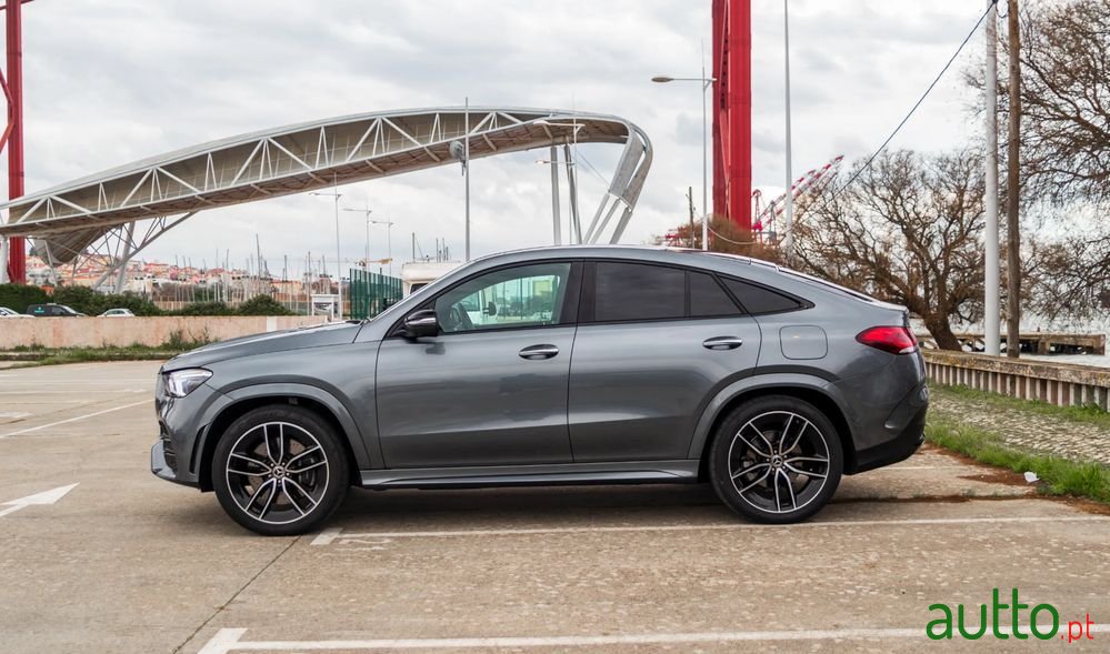 2022' Mercedes-Benz Classe Gle photo #4
