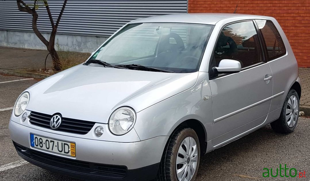 2002' Volkswagen Lupo photo #2