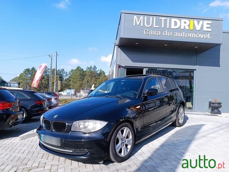 2011' BMW Série 1 D photo #1