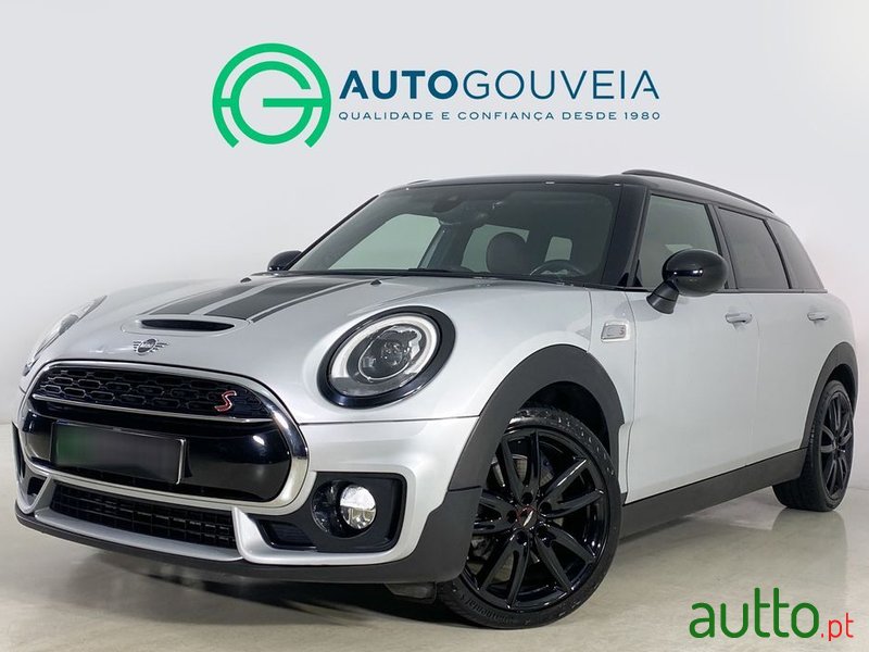 2018' MINI Clubman Cooper Sd photo #1