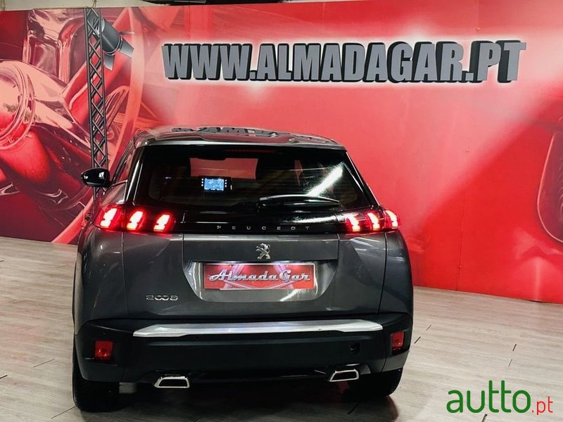 2021' Peugeot 2008 photo #4