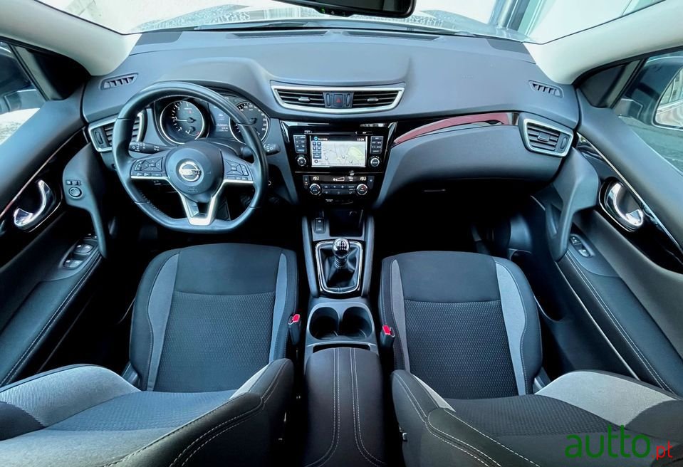 2017' Nissan Qashqai photo #2