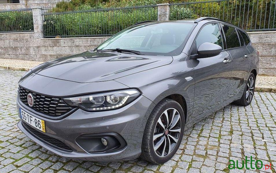 2017' Fiat Tipo Station Wagon photo #3